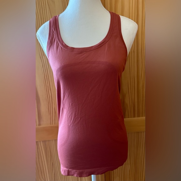 Lululemon Swiftly Tech Racerback 2.0 in Soft Cranberry - Picture 4 of 6